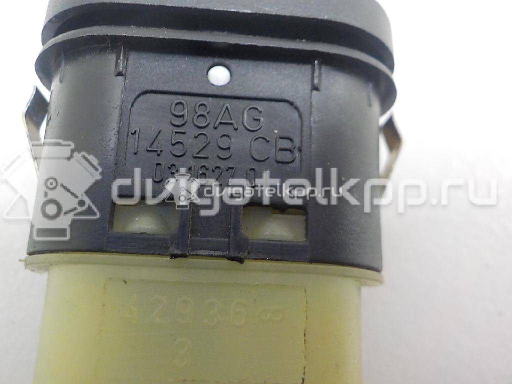 Фото Кнопка стеклоподъемника  1091485 для Ford Focus {forloop.counter}}