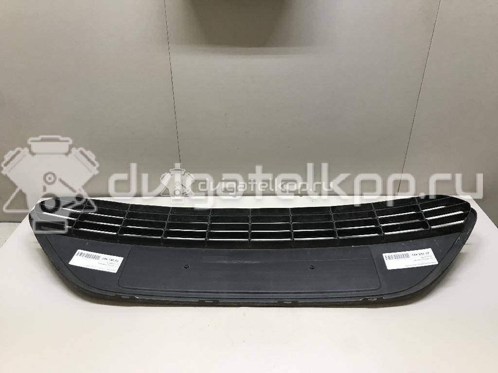 Фото Решетка в бампер центральная  1497510 для Ford Focus {forloop.counter}}