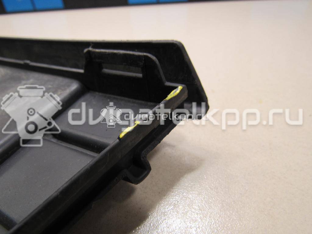 Фото Решетка в бампер центральная  1718734 для Ford Focus {forloop.counter}}