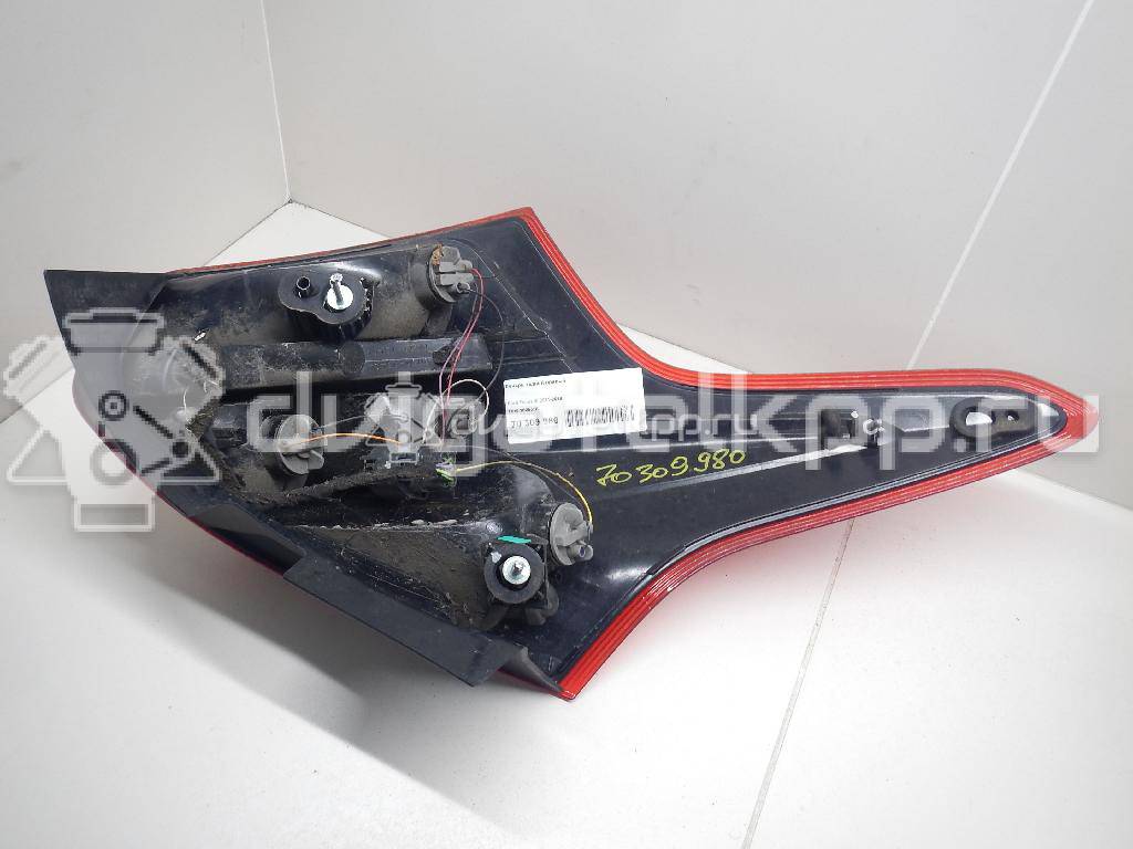 Фото Фонарь задний правый  1825318 для Ford Focus {forloop.counter}}