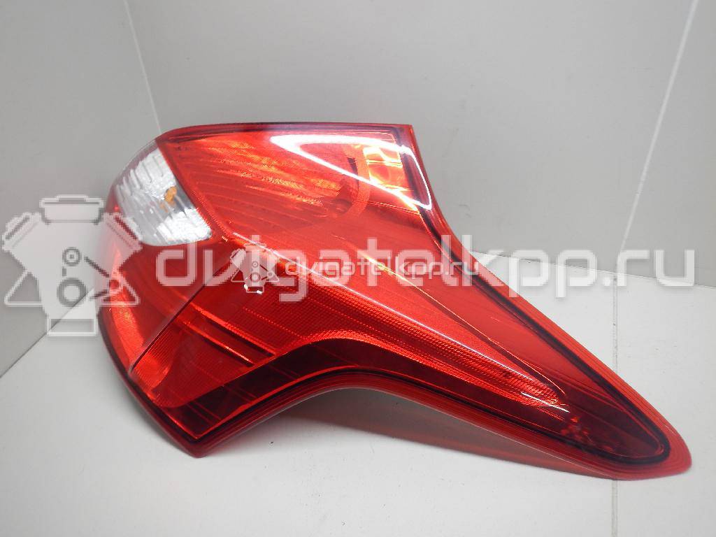 Фото Фонарь задний правый  1825318 для Ford Focus {forloop.counter}}