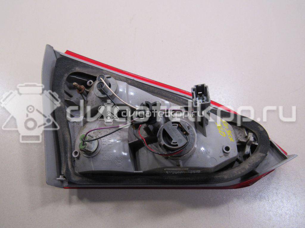 Фото Фонарь задний внутренний правый  1775986 для Ford Focus {forloop.counter}}