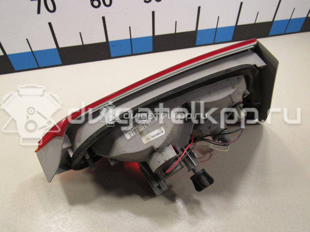 Фото Фонарь задний внутренний правый  1775986 для Ford Focus {forloop.counter}}