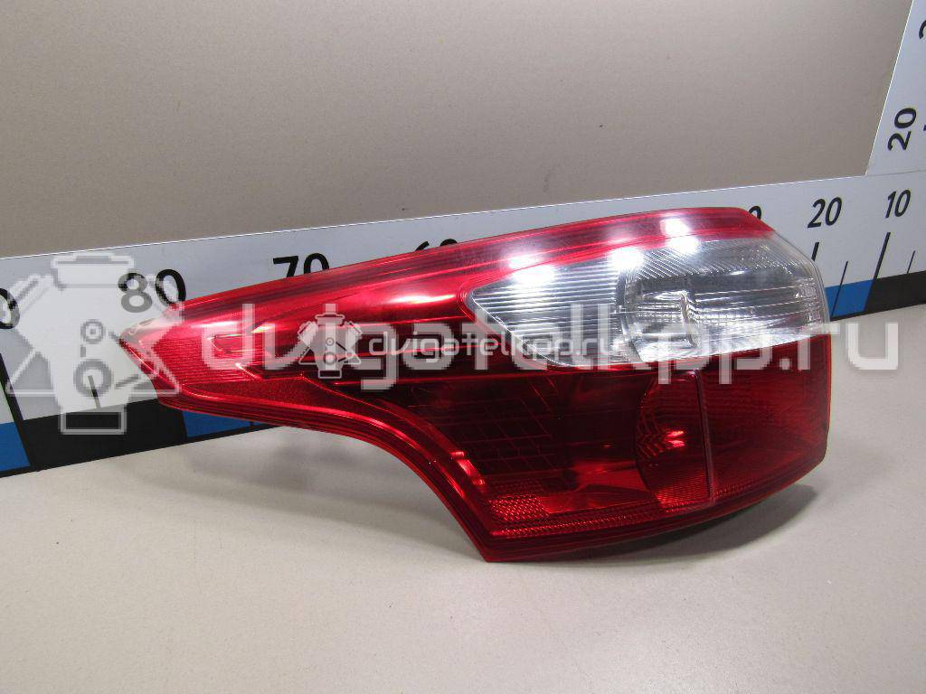 Фото Фонарь задний наружный левый  1785514 для Ford Focus {forloop.counter}}