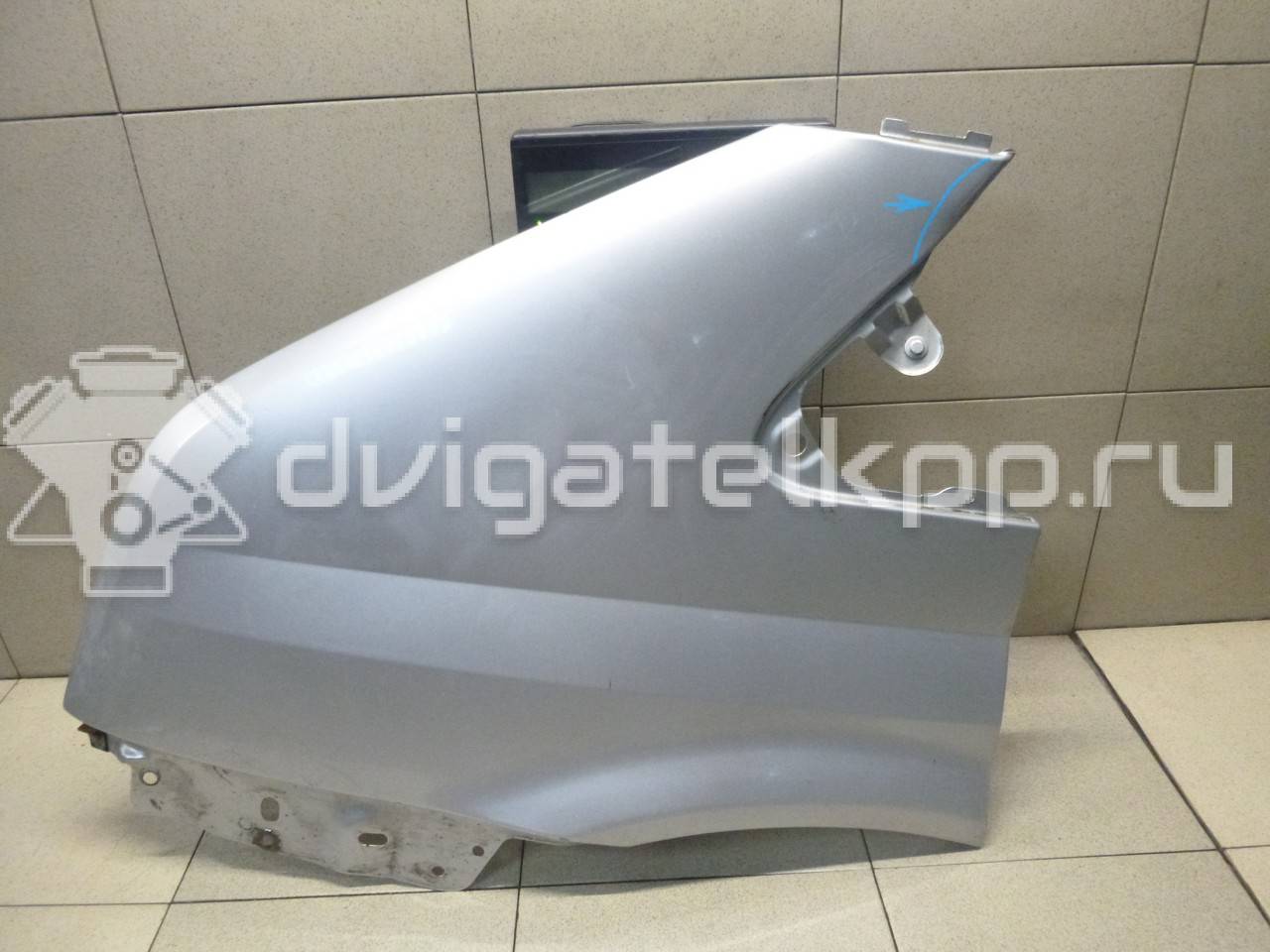 Фото Крыло переднее левое  1561051 для Ford Transit {forloop.counter}}