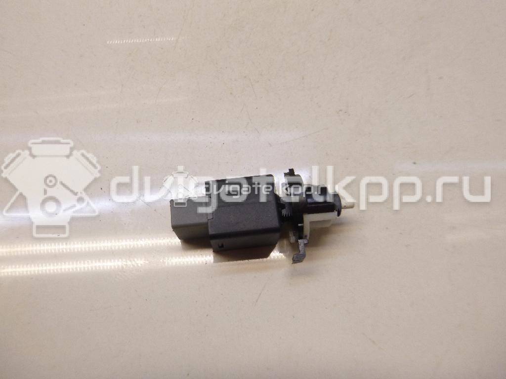 Фото Датчик включения стопсигнала  938103S700 для hyundai Creta {forloop.counter}}