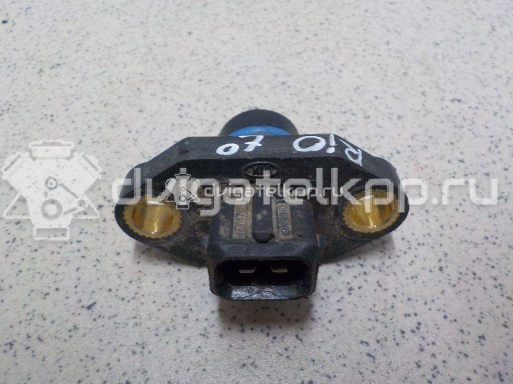 Фото Датчик температуры воздуха  0K32A18831B для Kia Rio {forloop.counter}}