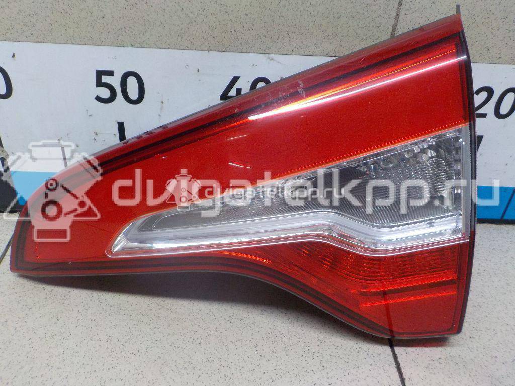 Фото Фонарь задний внутренний правый  924062P600 для Kia Sorento {forloop.counter}}