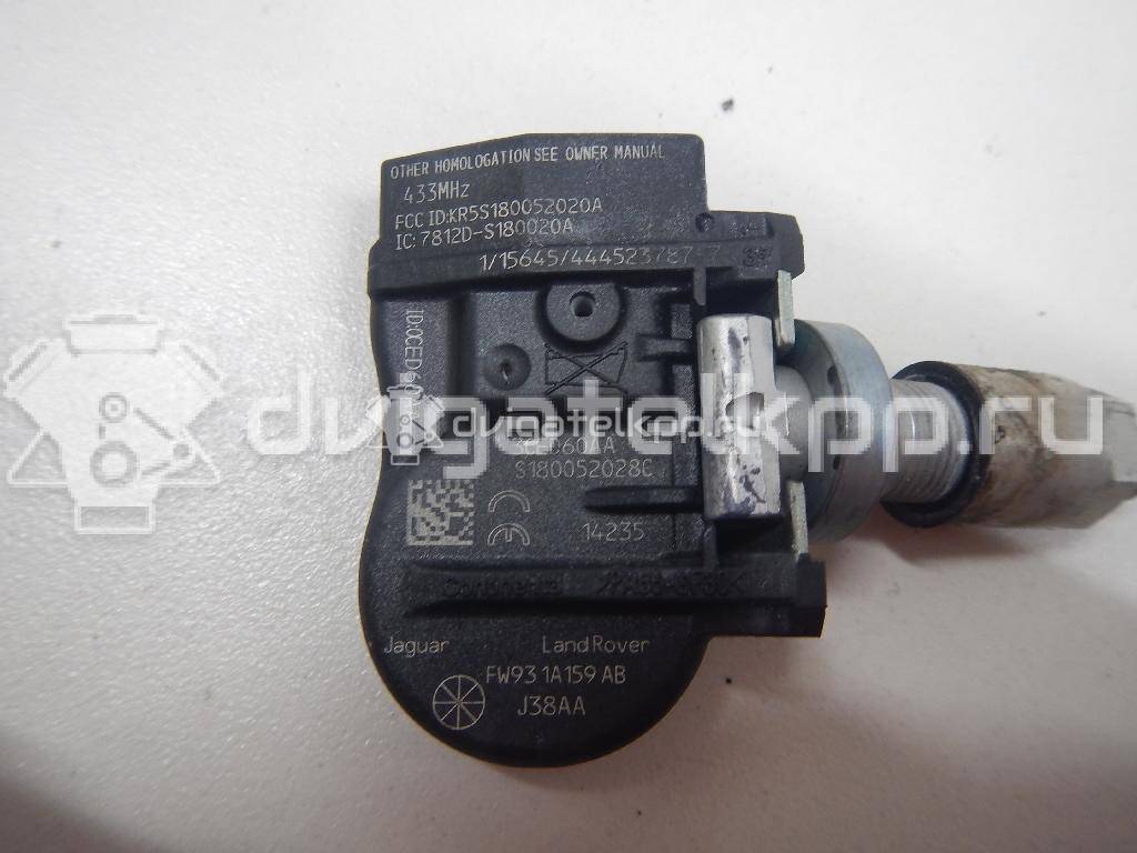 Фото Датчик давления в шине  LR066378 для Land Rover Freelander / Range Rover / Discovery / Defender L316 {forloop.counter}}