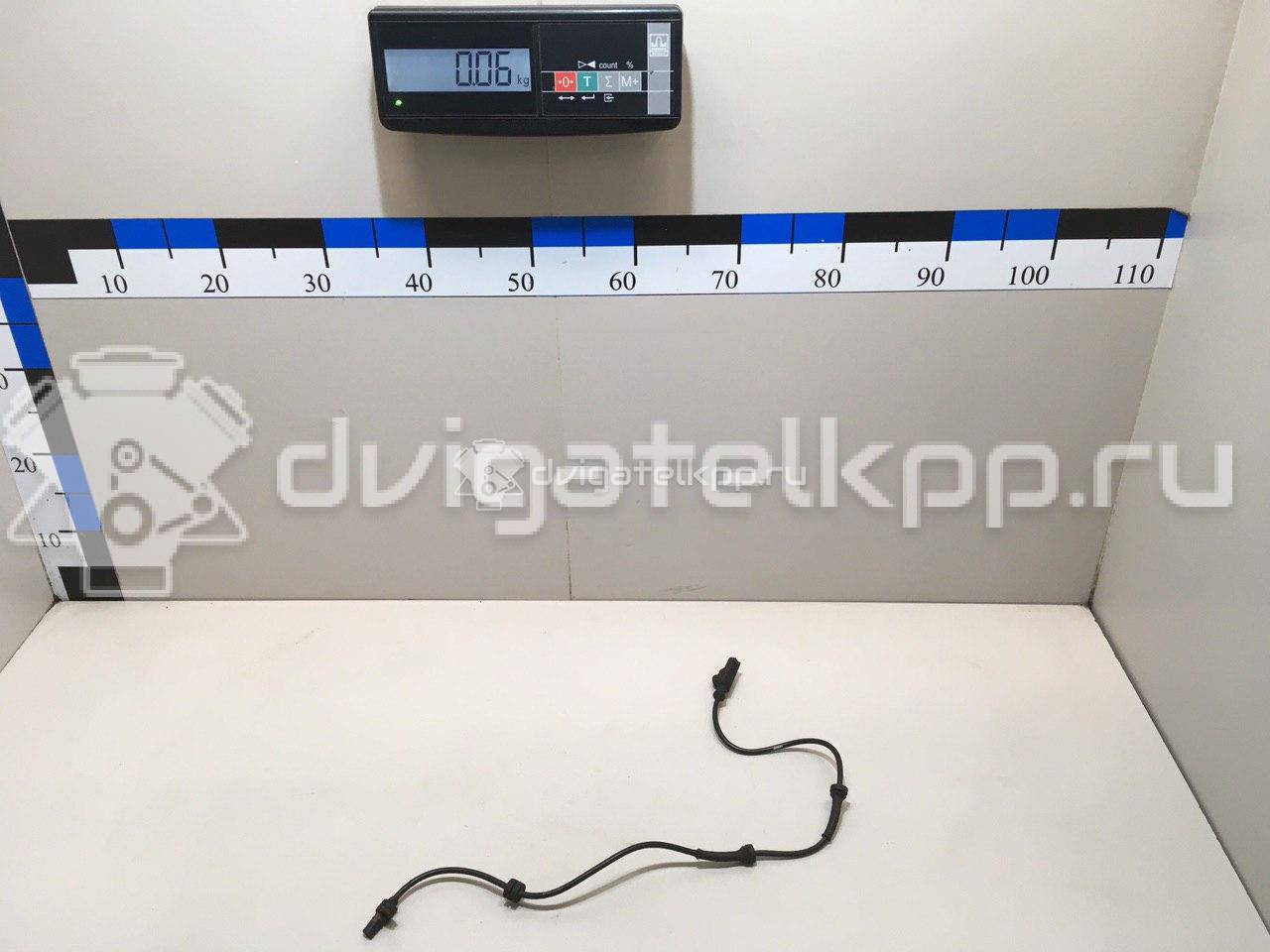 Фото Датчик ABS задний левый  47901EL00A для Nissan Tiida {forloop.counter}}