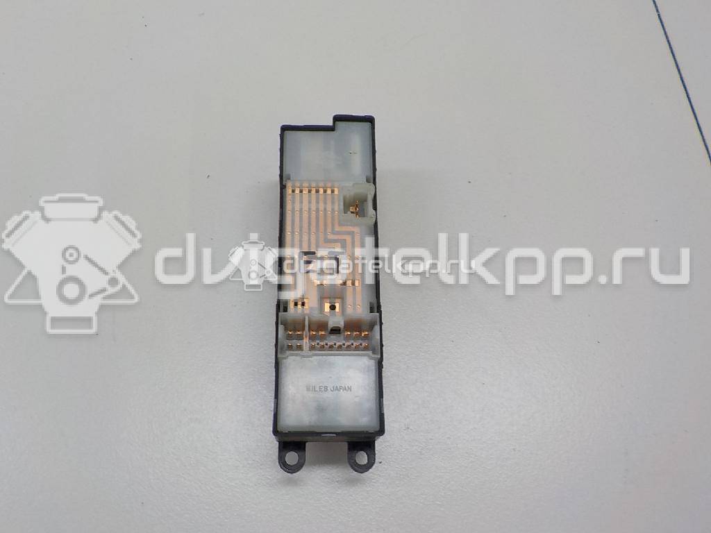 Фото Блок управления стеклоподъемниками  25401EQ305 для nissan X-Trail (T30) {forloop.counter}}