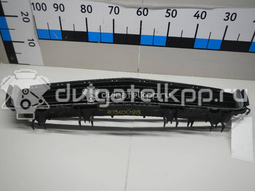 Фото Решетка в бампер центральная  13247248 для Opel Astra {forloop.counter}}