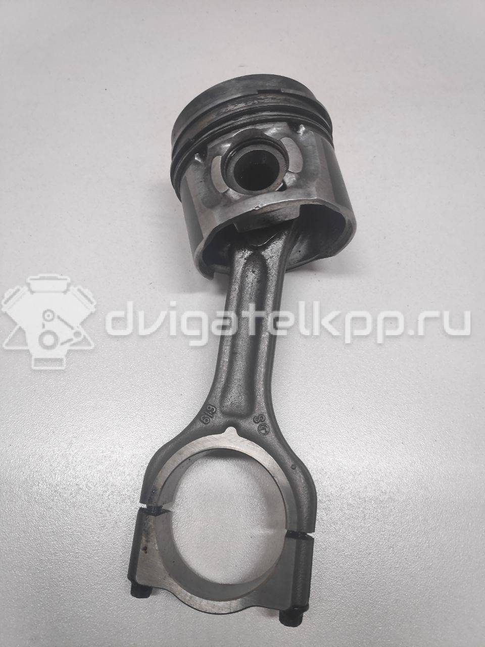 Фото Поршень с шатуном для двигателя 9HF (DV6DTED) для Citroen / Peugeot 90 л.с 8V 1.6 л Дизельное топливо {forloop.counter}}