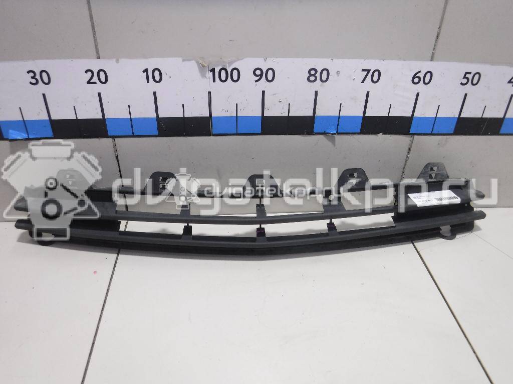 Фото Решетка в бампер центральная  1400761 для Opel Meriva {forloop.counter}}