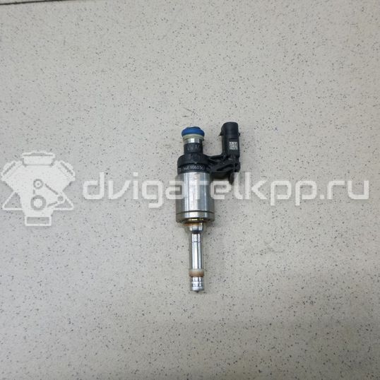 Фото Форсунка инжекторная электрическая  04E906036E для Audi A3 / A1 / A4 / Q3 8U
