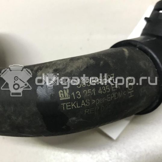 Фото Патрубок радиатора  13251435 для Opel Astra / Zafira