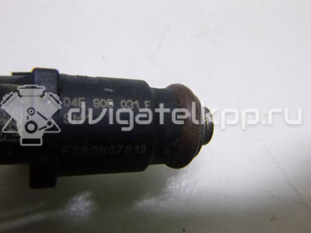 Фото Форсунка инжекторная электрическая  04E906031F для Skoda / Volkswagen / Seat {forloop.counter}}