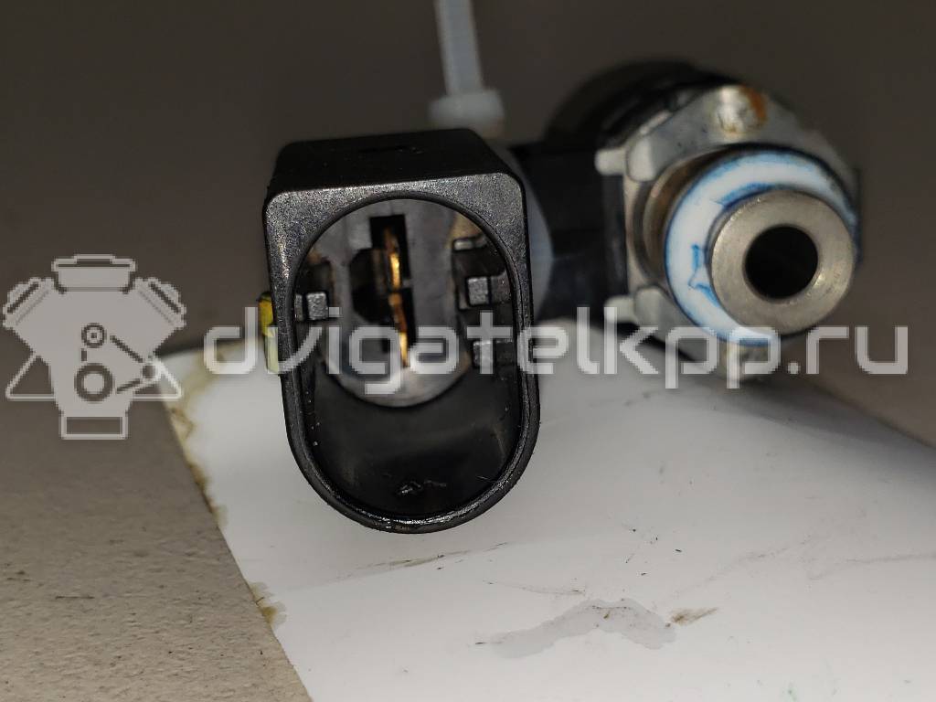 Фото Форсунка инжекторная электрическая  03C906036M для Skoda Octaviaii 1Z3 / Yeti 5L / Fabia / Octavia / Superb {forloop.counter}}