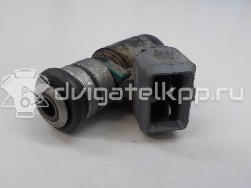 Фото Форсунка инжекторная электрическая  8200207049 для Renault Megane / Trafic / Clio / Laguna / Scénic {forloop.counter}}