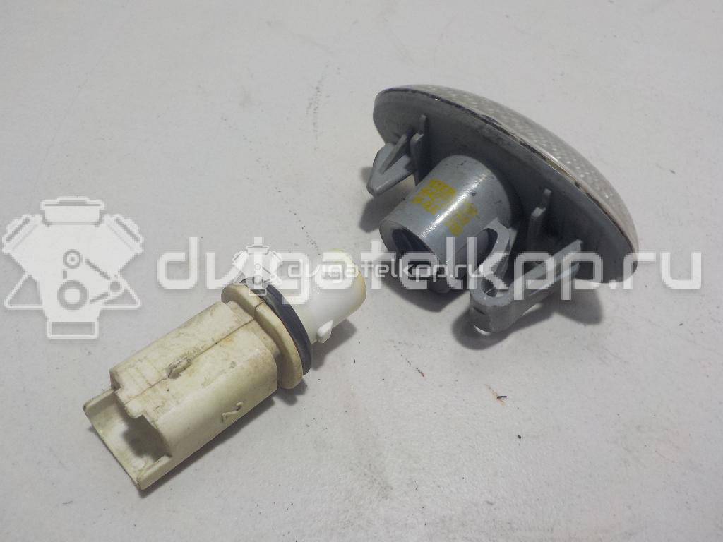 Фото Повторитель на крыло белый  632574 для Peugeot 407 / 607 9D, 9U / 206 / 307 / Partner {forloop.counter}}