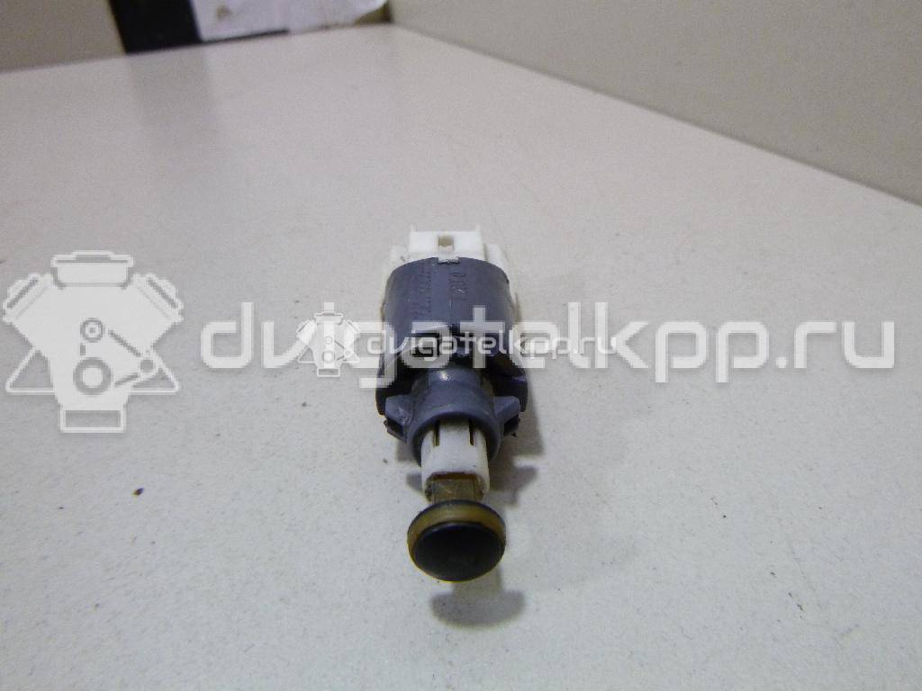 Фото Датчик включения стопсигнала  8200168238 для Renault Wind E4M / Modus Grand F Jp0 / Megane / Master / Clio {forloop.counter}}
