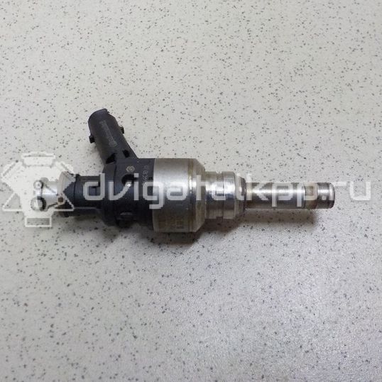 Фото Форсунка инжекторная электрическая для двигателя CGWB для Audi A6 300 л.с 24V 3.0 л бензин 06E906036K