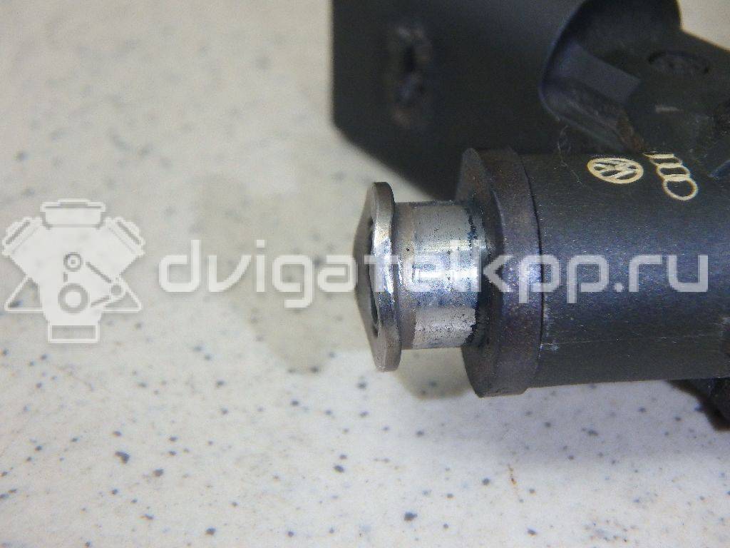 Фото Форсунка инжекторная электрическая  06E906036F для Audi Q5 / A5 / A4 / A6 {forloop.counter}}