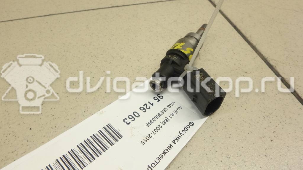 Фото Форсунка инжекторная электрическая  06E906036F для Audi Q5 / A5 / A4 / A6 {forloop.counter}}