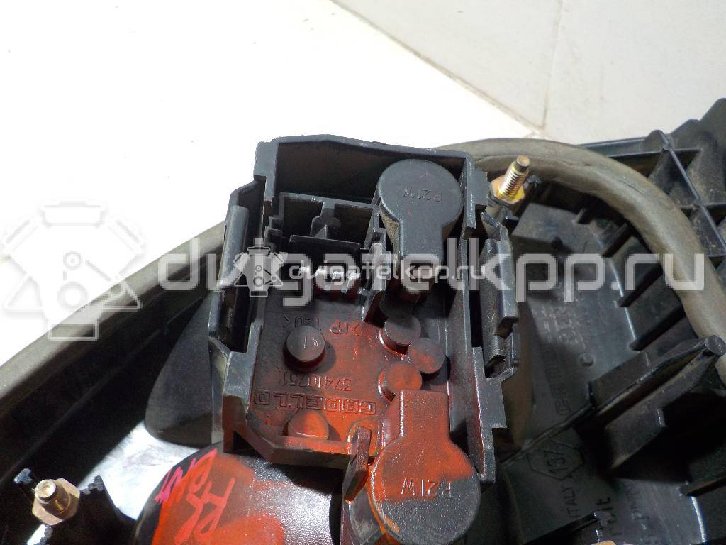 Фото Фонарь задний внутренний правый  7701042633 для Renault Megane {forloop.counter}}