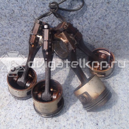 Фото Поршень с шатуном  для Audi 80