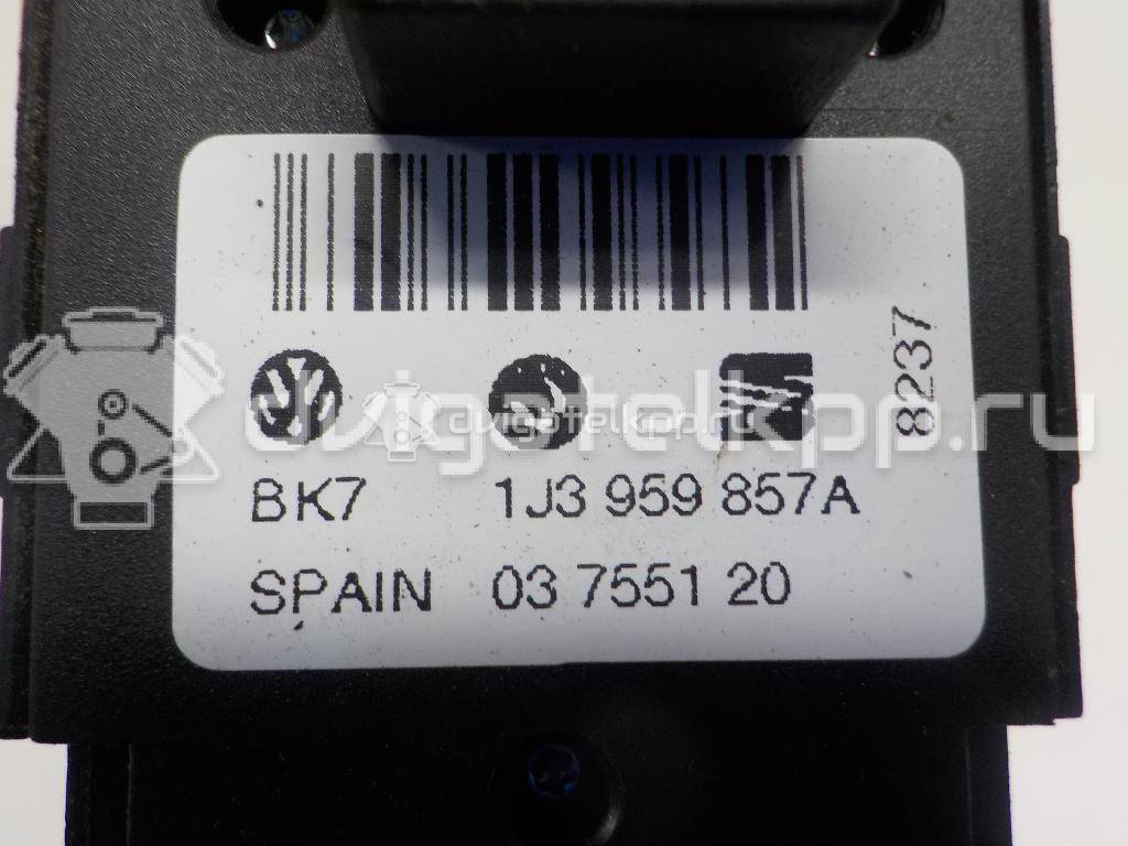 Фото Блок управления стеклоподъемниками  1J3959857A для Skoda Fabia / Octavia {forloop.counter}}