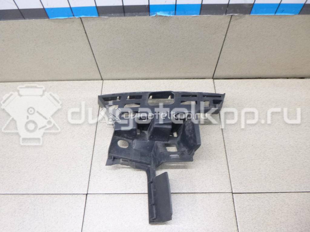 Фото Кронштейн переднего бампера правый  5J0807056 для Skoda Roomster 5J / Fabia {forloop.counter}}