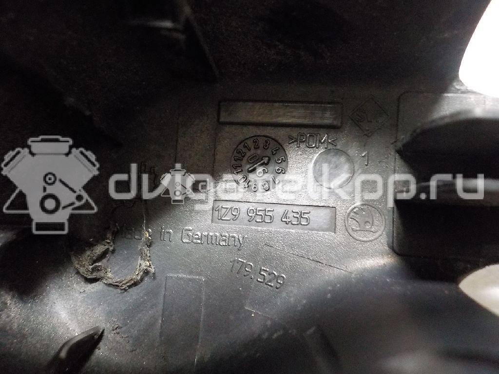 Фото Крышка поводка стеклоочистителя  1Z9955435 для Skoda Octavia / Octaviaii 1Z3 {forloop.counter}}