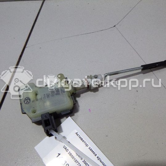 Фото Активатор замка крышки бензобака  3B0810773D для Skoda Octavia / Superb