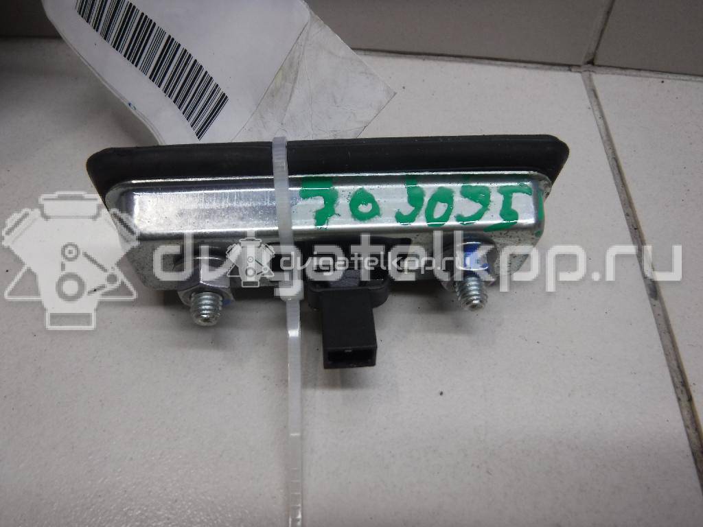 Фото Кнопка открывания багажника  1Z0827574C для Skoda Octavia / Octaviaii 1Z3 {forloop.counter}}