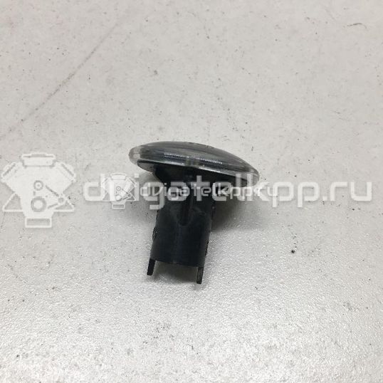 Фото Повторитель на крыло белый  1U0949127C для Skoda Roomster 5J / Fabia / Octavia / Rapid