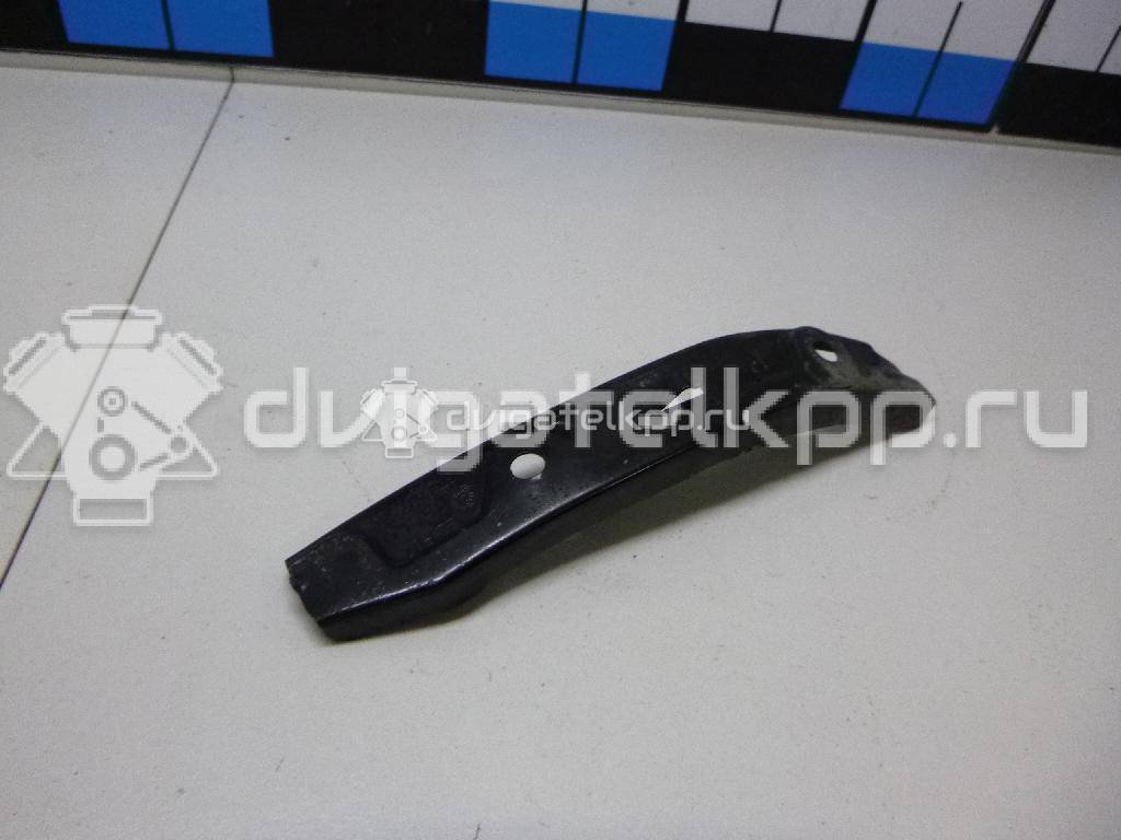Фото Направляющая переднего бампера правая  3T0807184 для Skoda Superb {forloop.counter}}