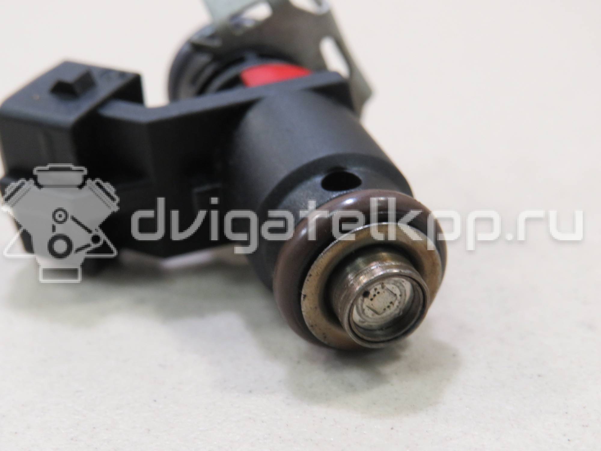 Фото Форсунка инжекторная электрическая  166007733R для Renault Captur J5 / Kaptur J5 {forloop.counter}}