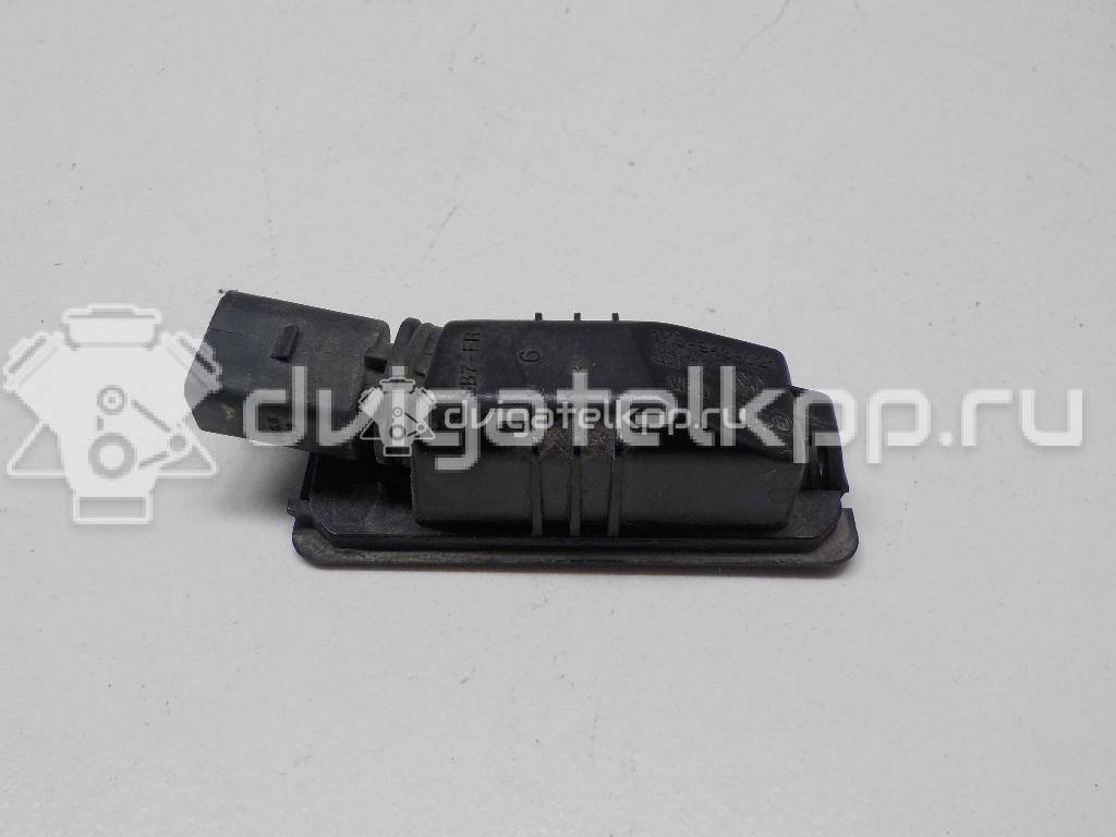 Фото Фонарь подсветки номера  1K8943021 для Volkswagen Scirocco / Polo / Touran / Amarok S1B / New Beetle {forloop.counter}}