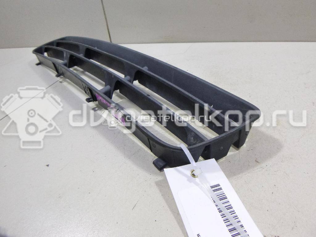 Фото Решетка в бампер центральная  1J5853677B для Volkswagen Bora {forloop.counter}}