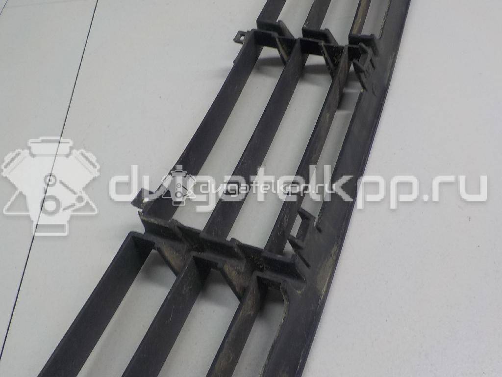 Фото Решетка в бампер центральная  1J5853677CB41 для Volkswagen Bora {forloop.counter}}