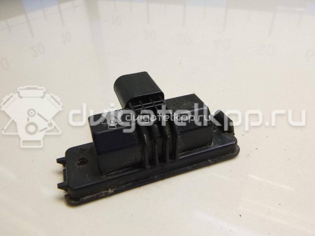 Фото Фонарь подсветки номера  1J6943021B для Volkswagen Scirocco / Touran / Amarok S1B / New Beetle / Bora {forloop.counter}}