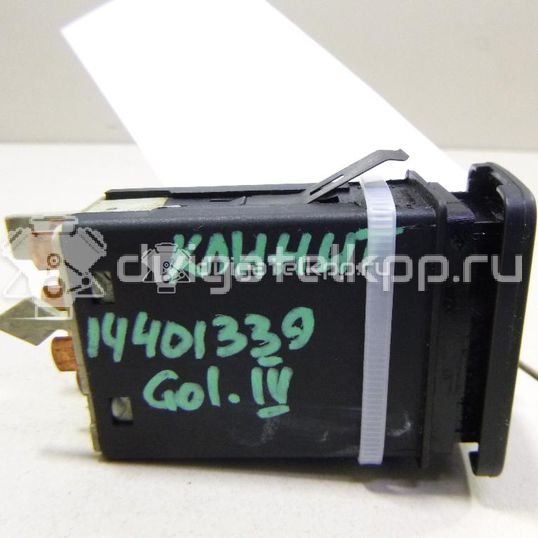 Фото Кнопка аварийной сигнализации  1J0953235J для Volkswagen Bora / Golf