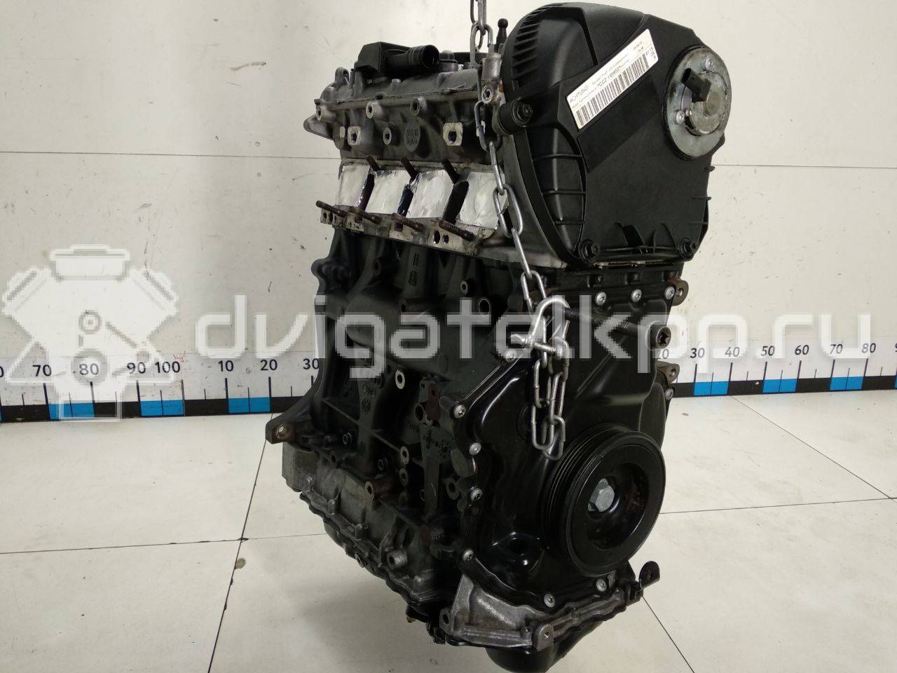 Фото Контрактный (б/у) двигатель CCZA для Volkswagen Tiguan / Sharan / Eos 1F7, 1F8 / Golf / Passat 200 л.с 16V 2.0 л бензин 06J100038J {forloop.counter}}