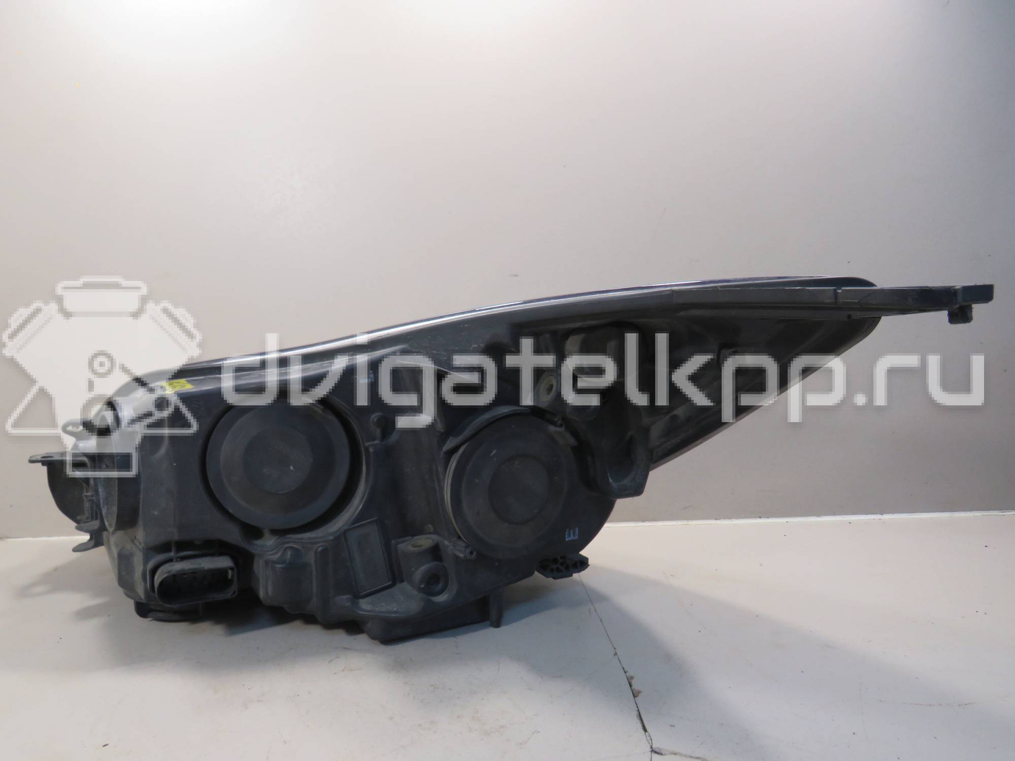 Фото Фара правая  1873925 для Ford Focus {forloop.counter}}