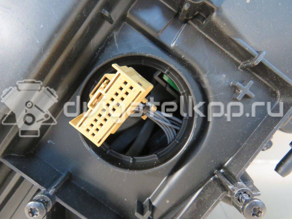 Фото Фара правая  8K0941044E для Audi A4 {forloop.counter}}