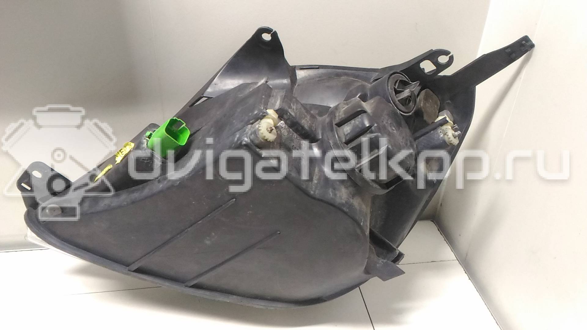 Фото Фара правая  1320348 для Ford Fiesta {forloop.counter}}