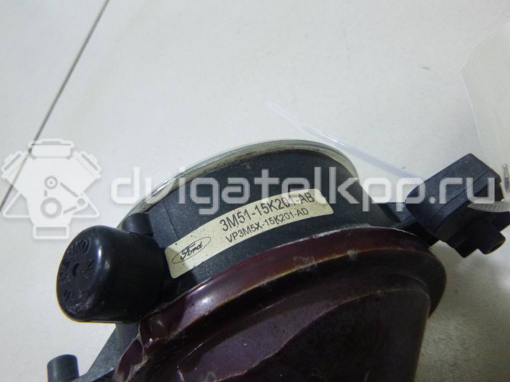 Фото Фара противотуманная правая  3M5115K201AB для Ford Focus {forloop.counter}}
