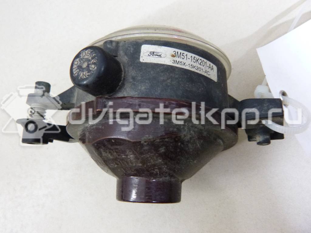 Фото Фара противотуманная правая  3M5115K201AA для Ford Focus {forloop.counter}}