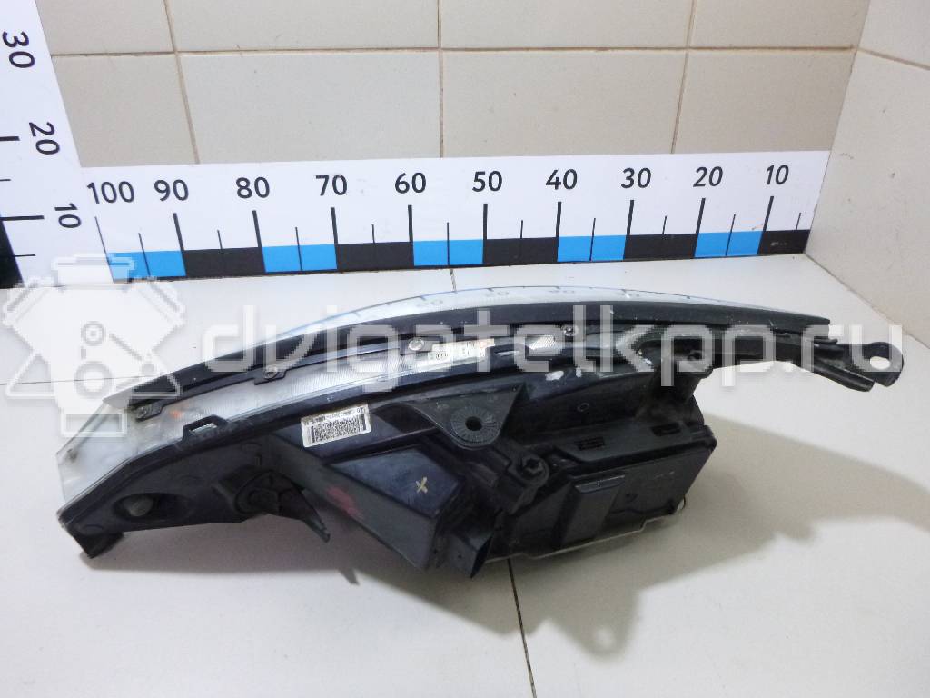 Фото Фара правая  1343653 для Ford Focus {forloop.counter}}
